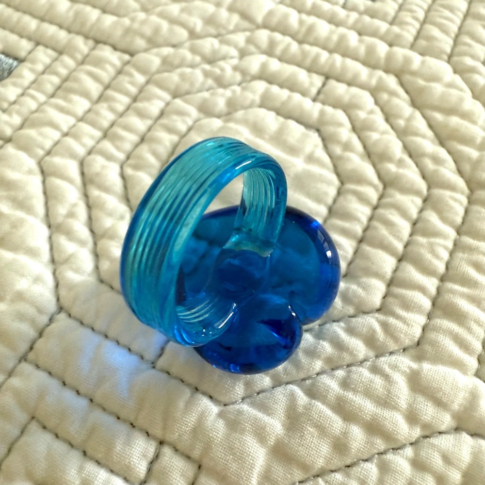 Blue Murano glass-artist Made, vintage Heart-Shaped Ring- big and bold! - Picture 2 of 8